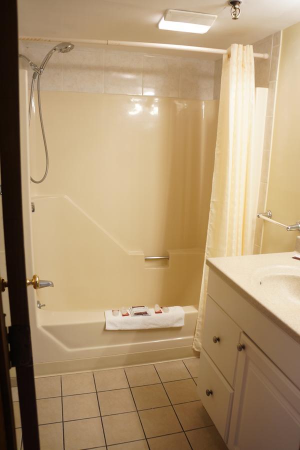 Sea Spiral Suites Hampton Bagian luar foto