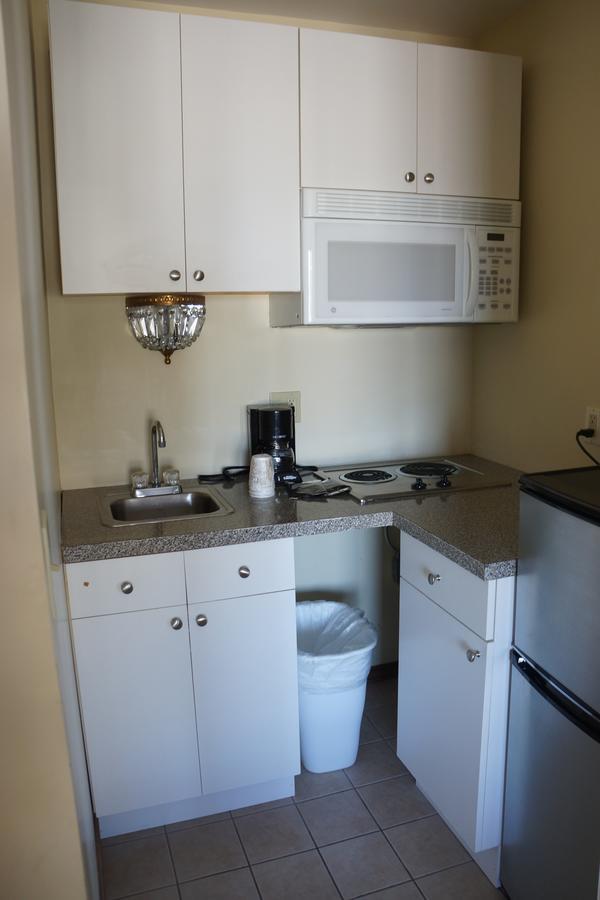 Sea Spiral Suites Hampton Bagian luar foto
